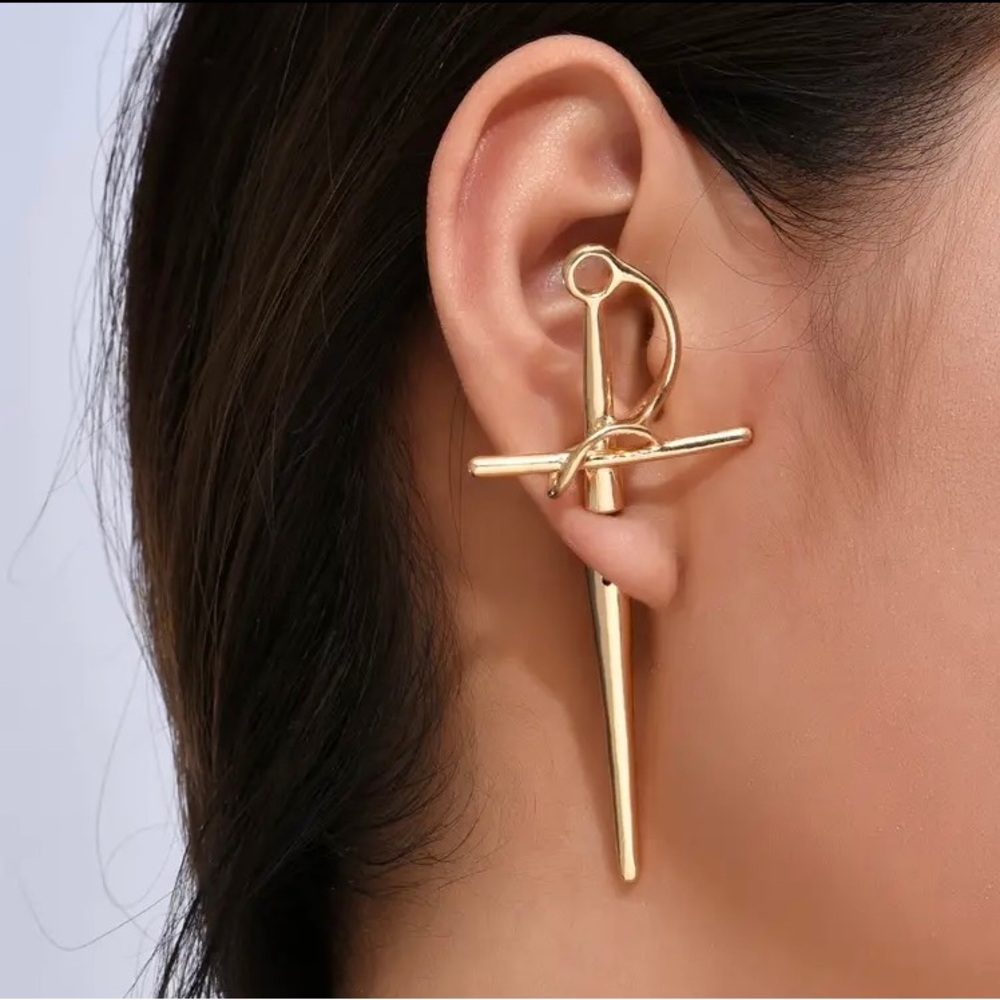 Retro Exaggerated Sword Design Earrings, Gothic Creative Gold/Silver